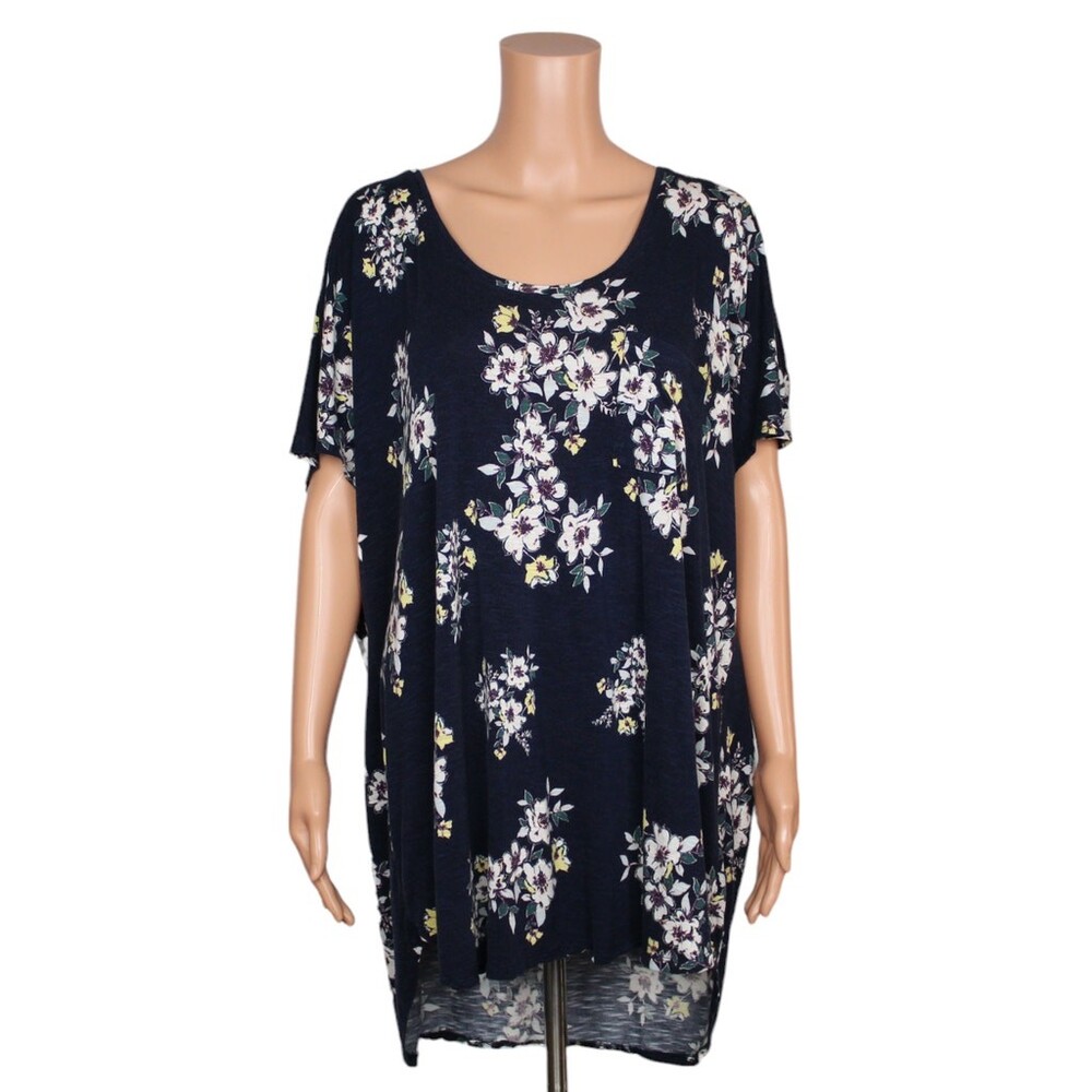 Maurices Short Sleeve Top Women's Size 3